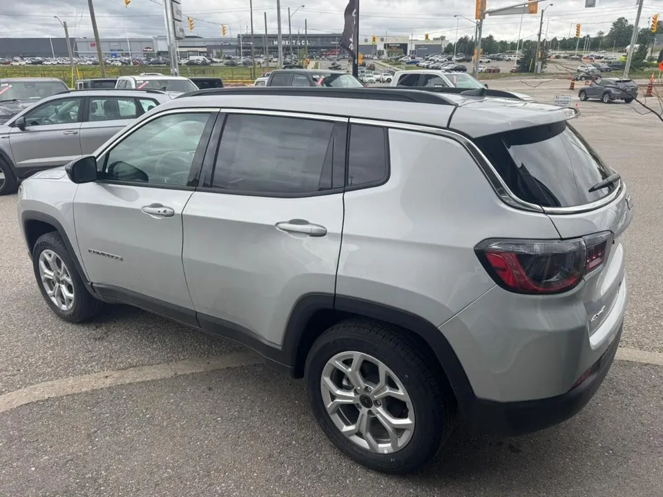 Jeep Compass 2026 photo 5