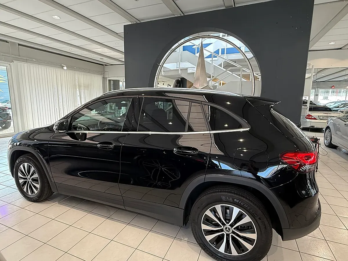 Mercedes-Benz Gla Class 2020 photo 3