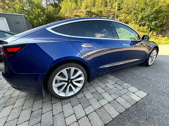 Tesla Model 3 2019 photo 4