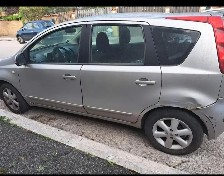 Nissan Note 2006 photo 5