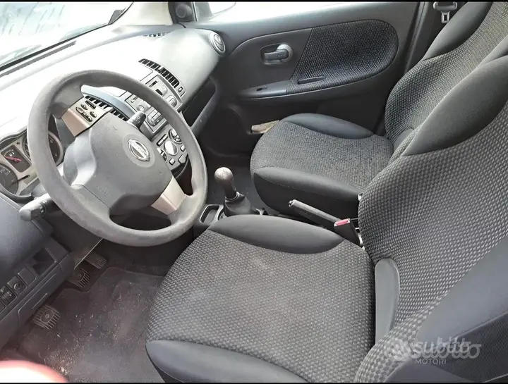 Nissan Note 2006 photo 4