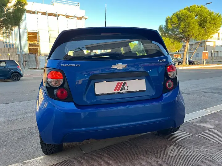 Chevrolet Aveo 2012 photo 5
