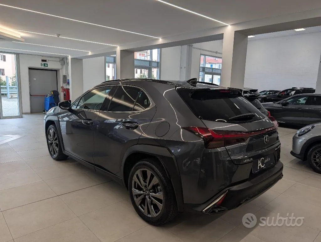 Lexus Ux 2023 photo 3