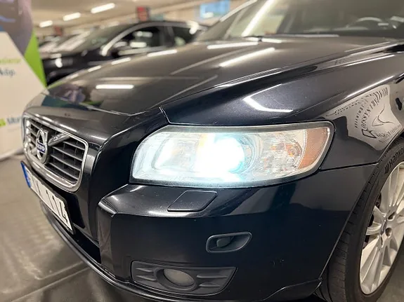 Volvo V50 2011 photo 4