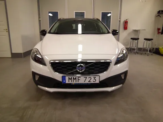 Volvo V40 Cross Country 2014 photo 3