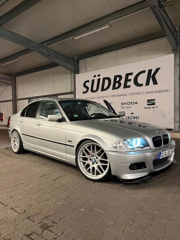 BMW E46 320I