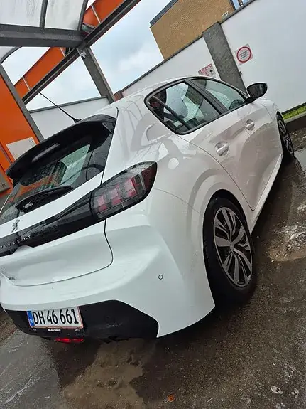 Peugeot 208 2020 photo 4