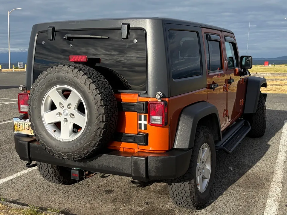 Jeep Wrangler Unlimited 2011 photo 3