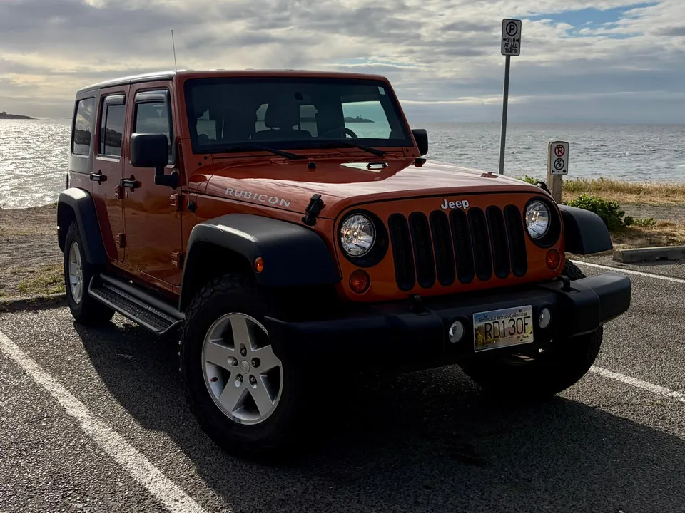 Jeep Wrangler Unlimited 2011 photo 2