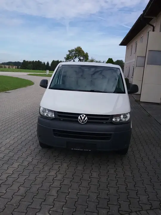 Volkswagen T5 2012 photo 3