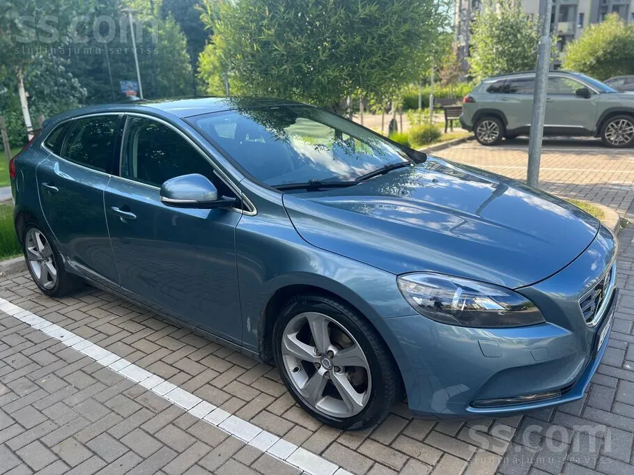 Volvo V40 2013 photo 3