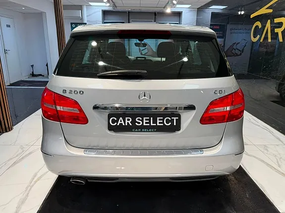 Mercedes-Benz B200 2012 photo 4