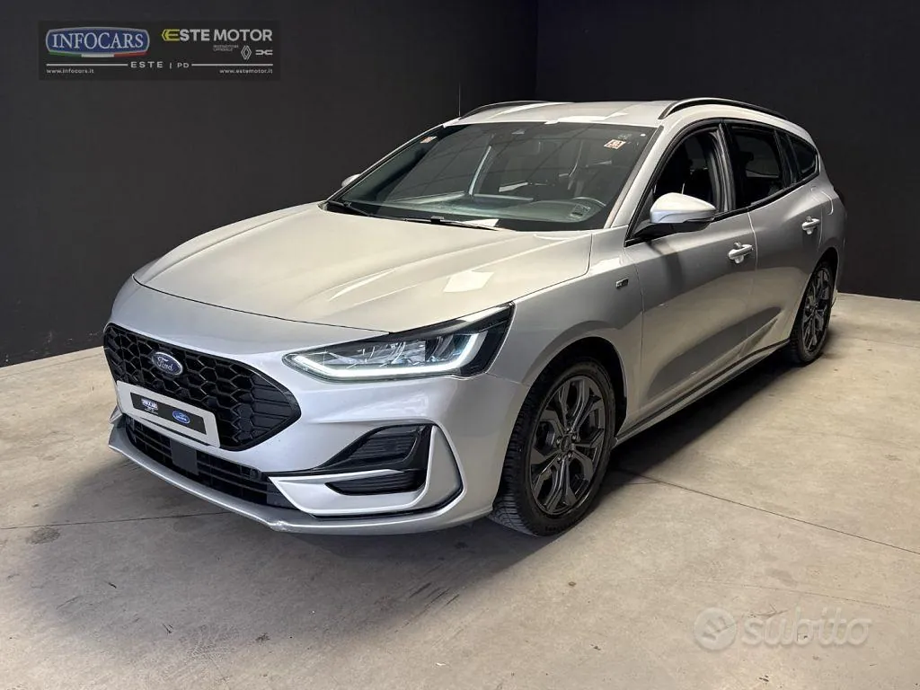 Ford Focus 2023 photo 3