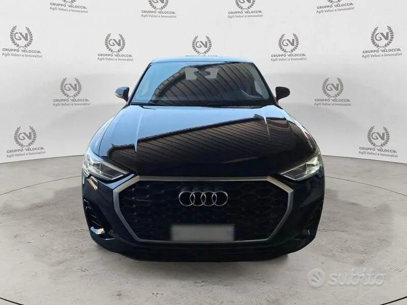 Audi Q3 2022 photo 3