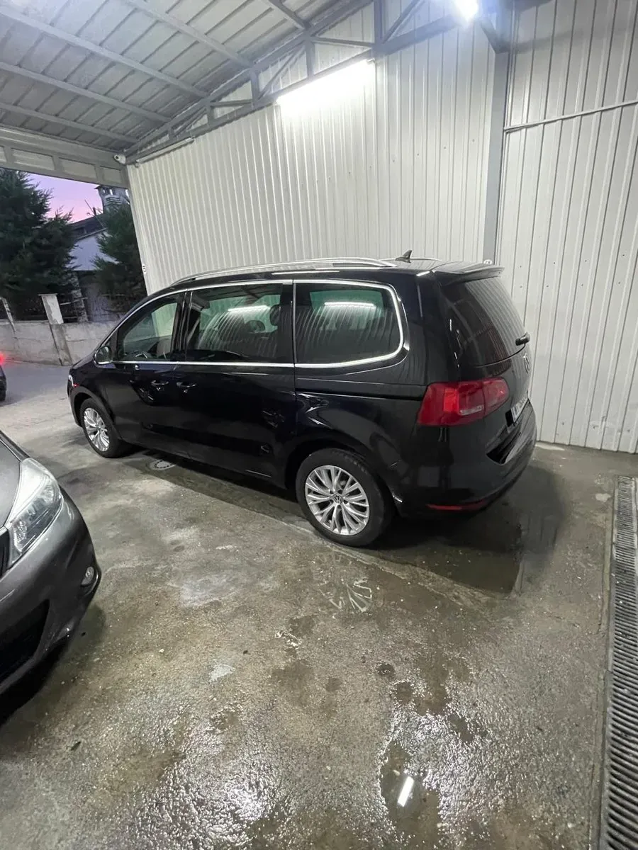 Volkswagen Sharan 2012 photo 3