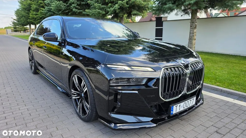 BMW Seria 7 2022 photo 2