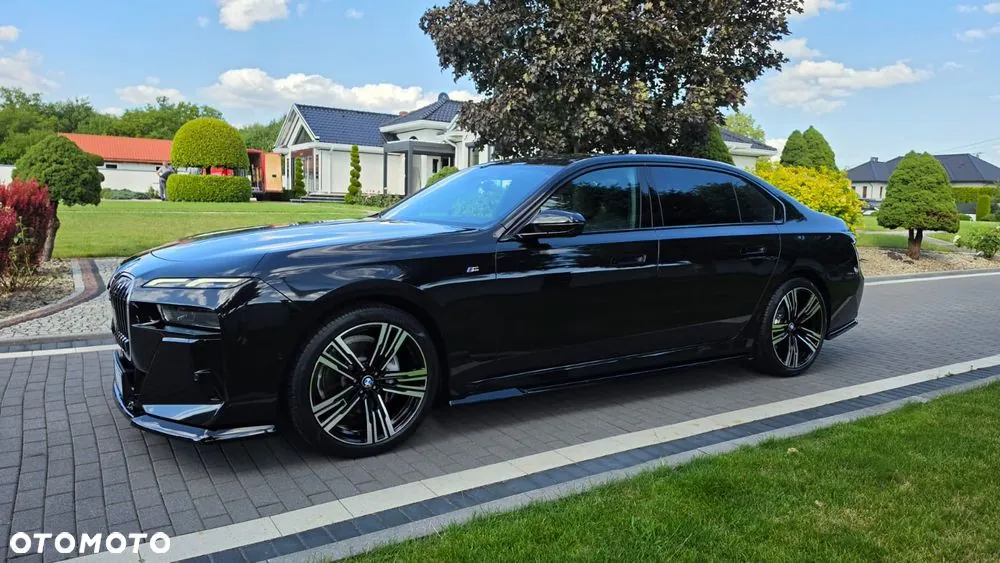 BMW Seria 7 2022 photo 3