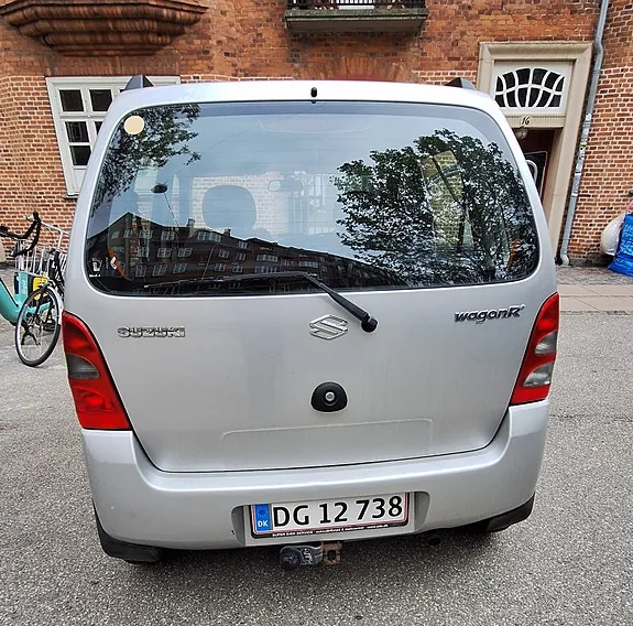 Suzuki Wagon R 2004 photo 4