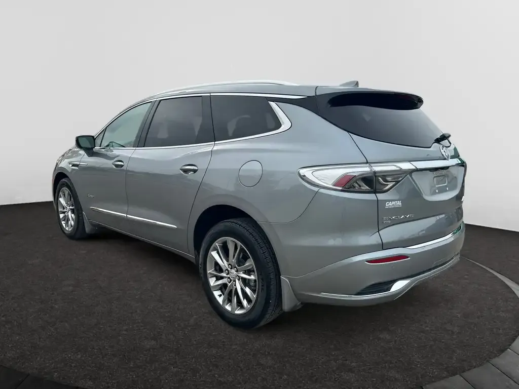 Buick Enclave 2024 photo 3