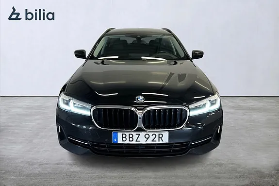 BMW 530E 2023 photo 2