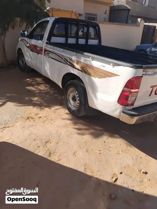 Toyota Hilux 2012 photo 2