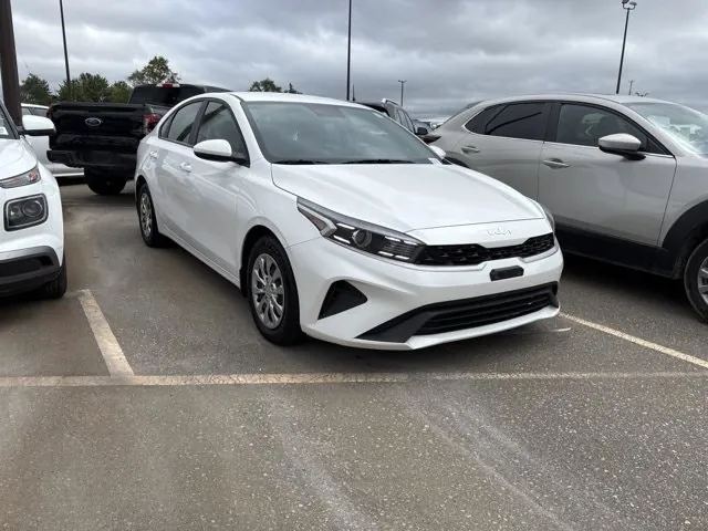 Kia Forte 2024 photo 4