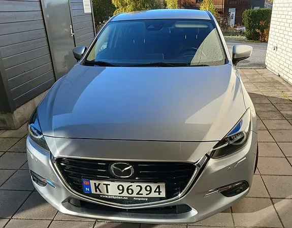 Mazda 3 2018 photo 2