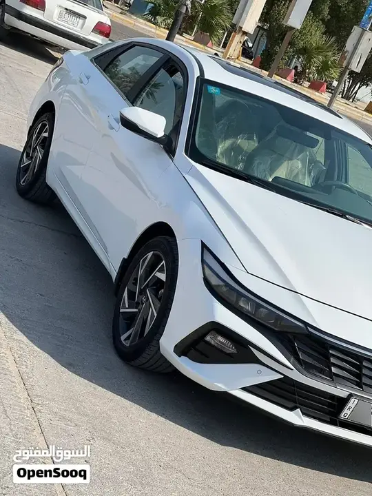 Hyundai Elantra 2024 photo 2