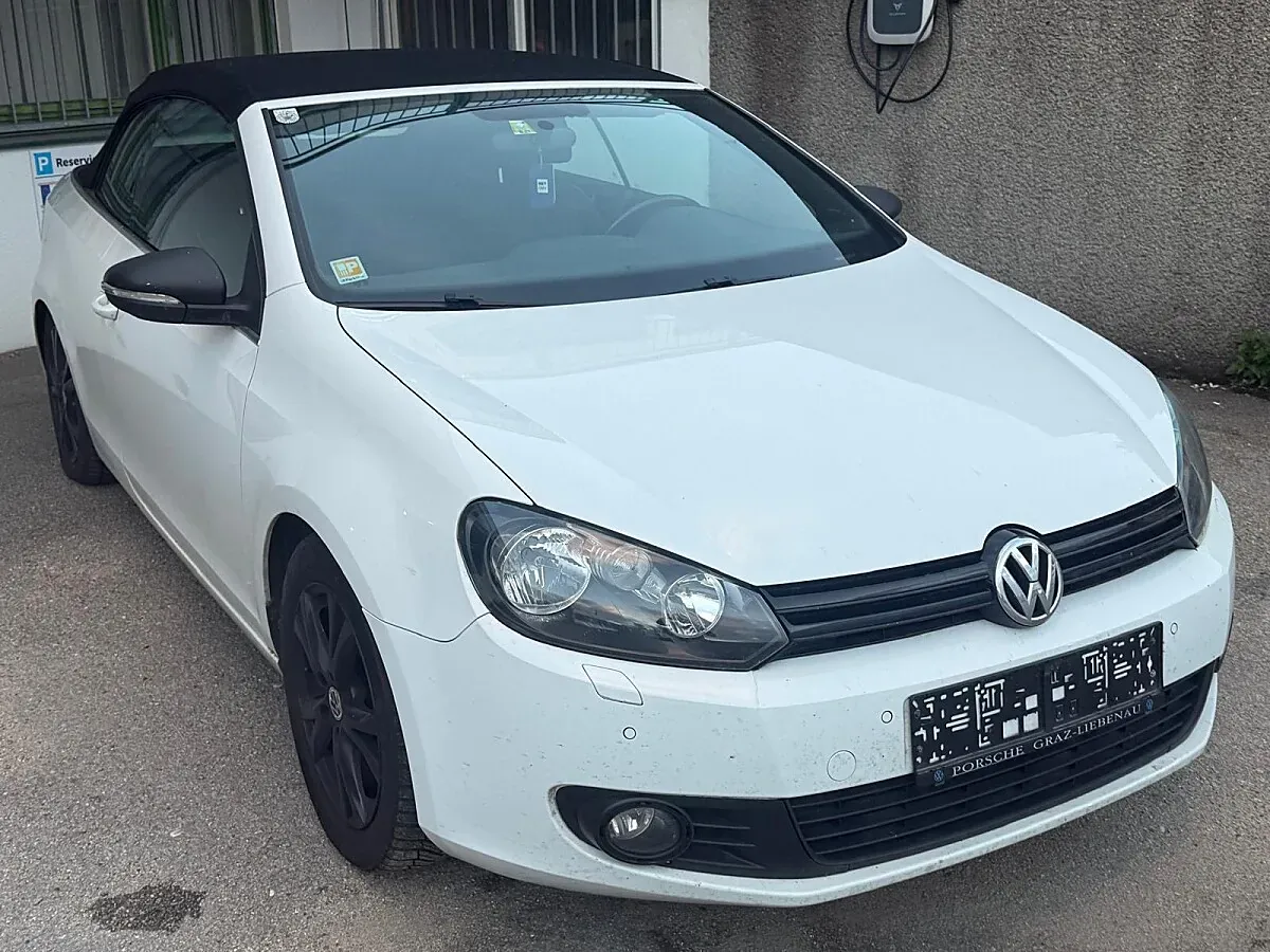Volkswagen Golf 2011 photo 2