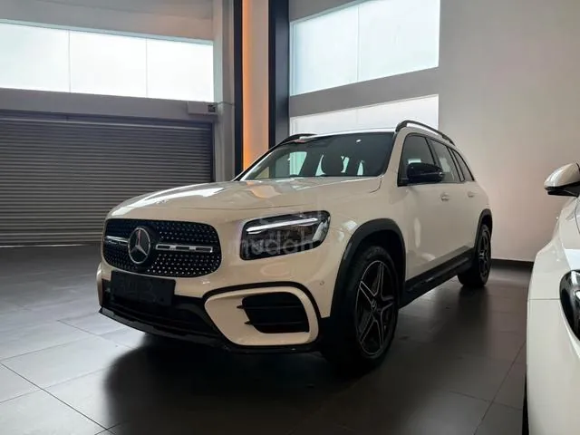 Mercedes-Benz Glb250+
