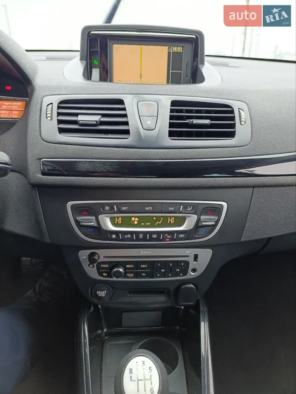 Renault Megane 2013 photo 4