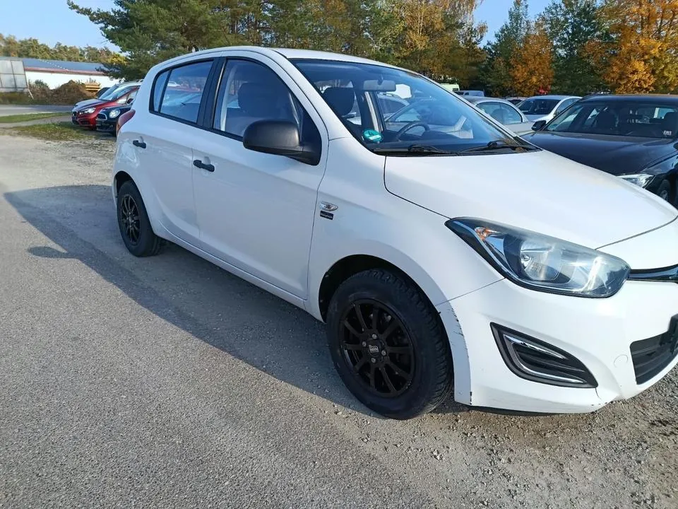 Hyundai I20
