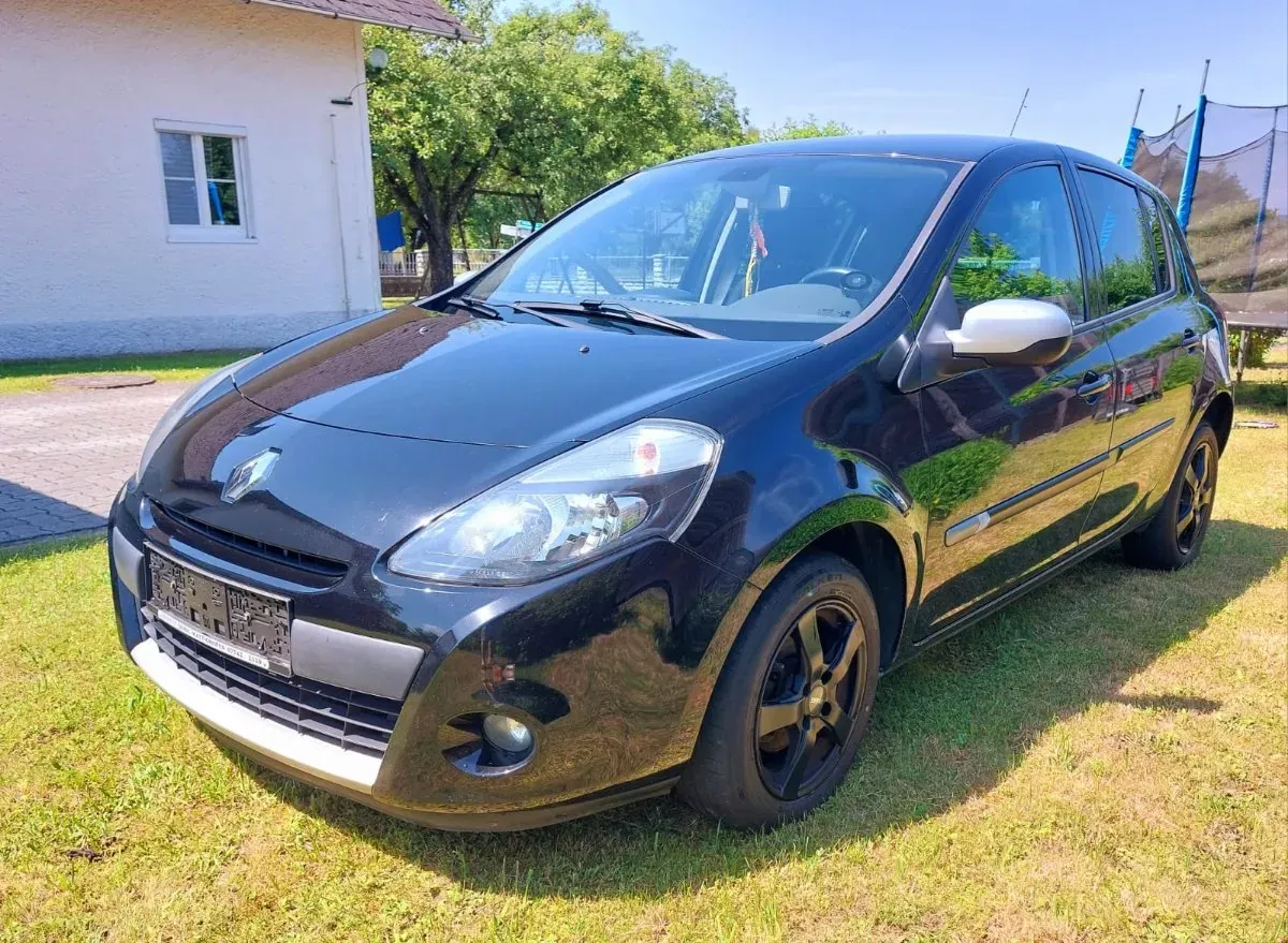 Renault Clio 2012 photo 3