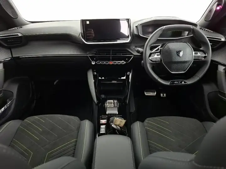 Peugeot 2008 2026 photo 3