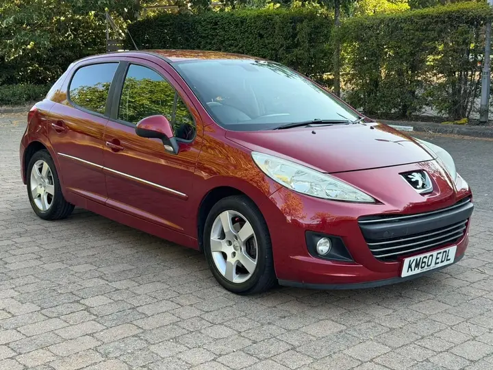 Peugeot 207 2010 photo 3