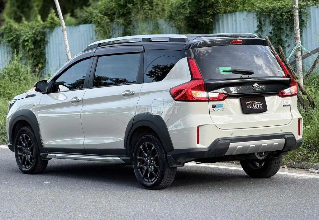 Suzuki Xl7