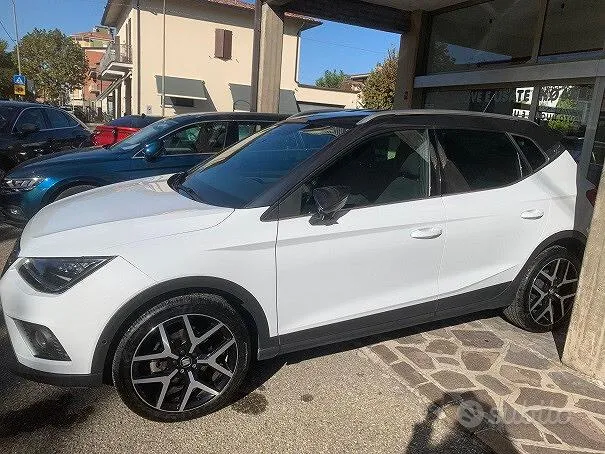 Seat Arona 2021 photo 2