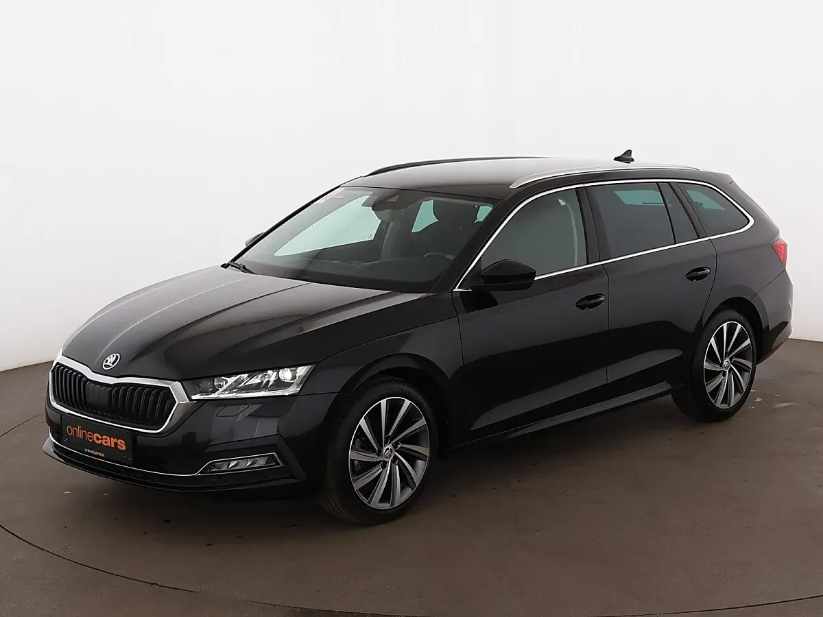 Skoda Octavia 2022 photo 2