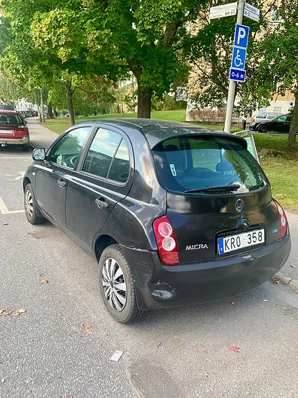 Nissan Micra 2010 photo 2