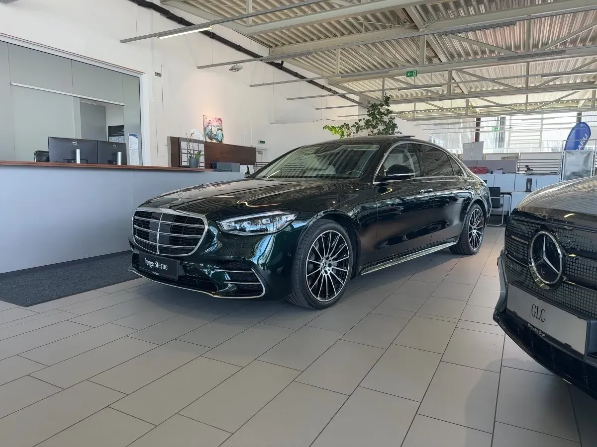 Mercedes-Benz S-Class 2022 photo 3