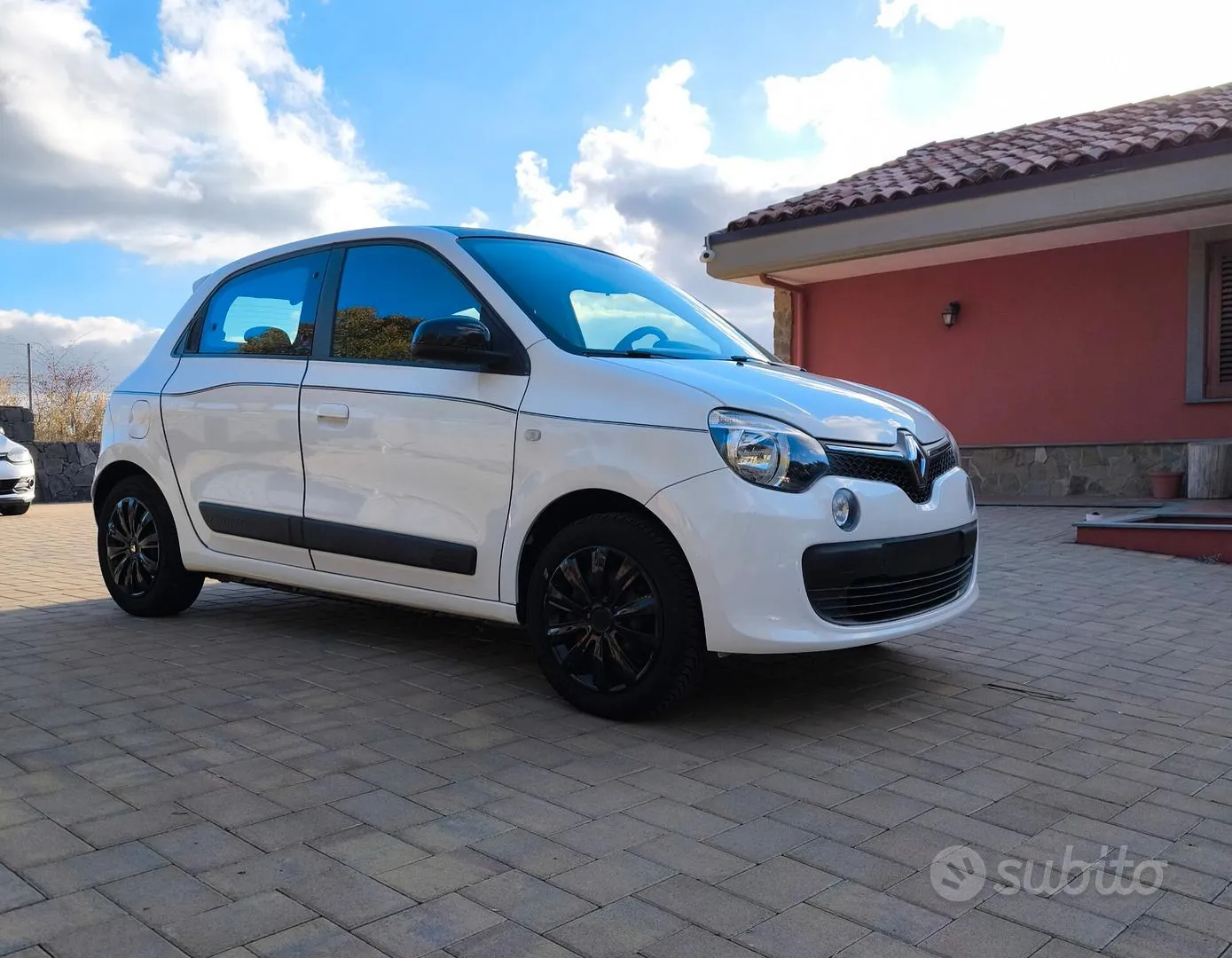 Renault Twingo 2016 photo 2
