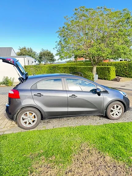 Kia Rio 2013 photo 3