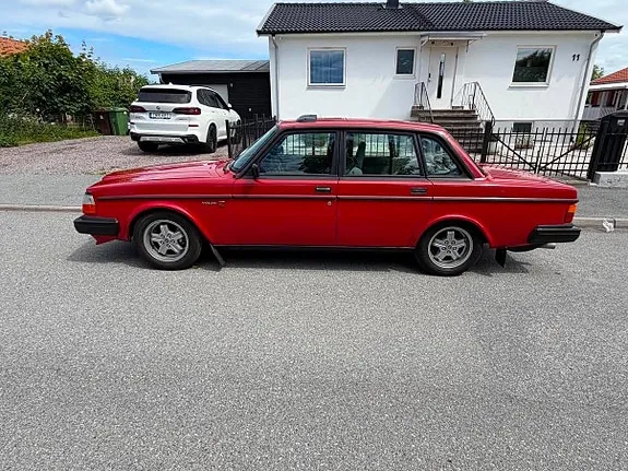Volvo 244 1984 photo 2