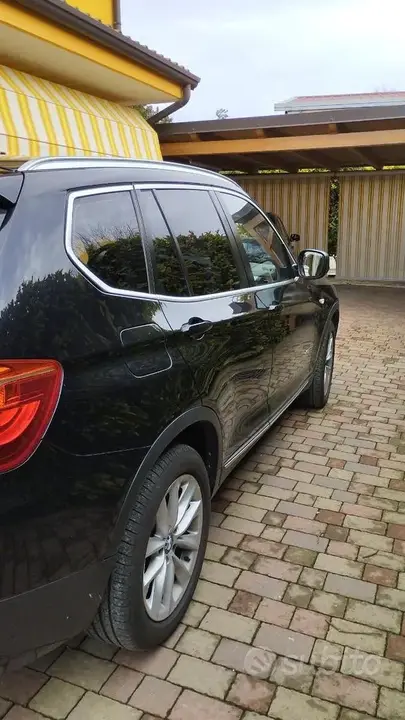 BMW X3 2011 photo 2