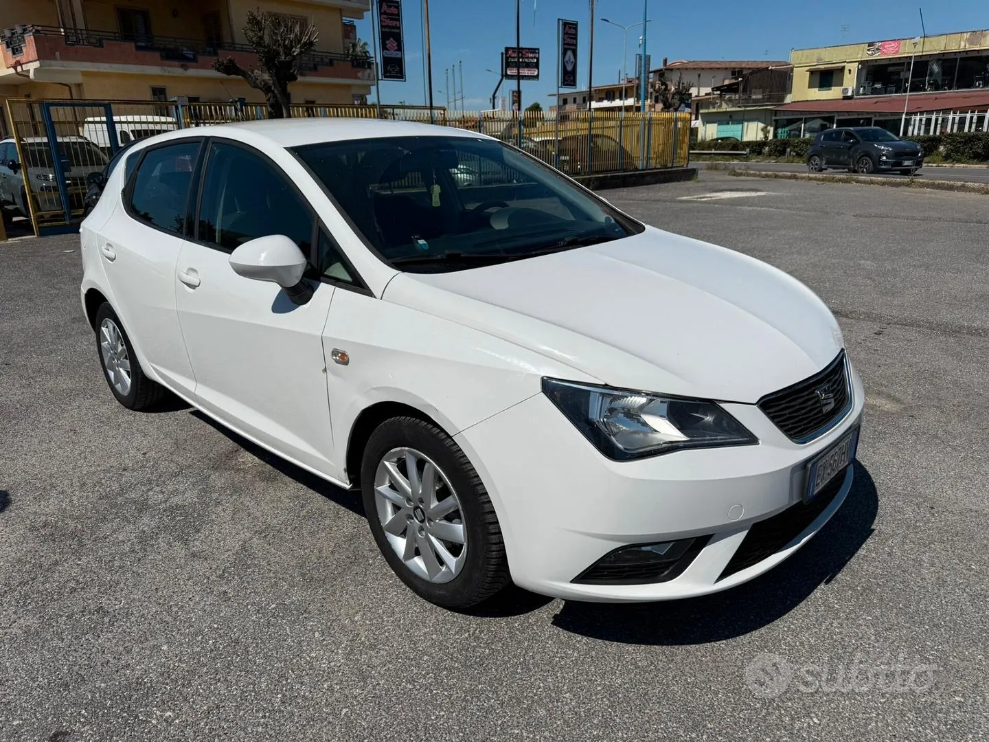 Seat Ibiza 2014 photo 2