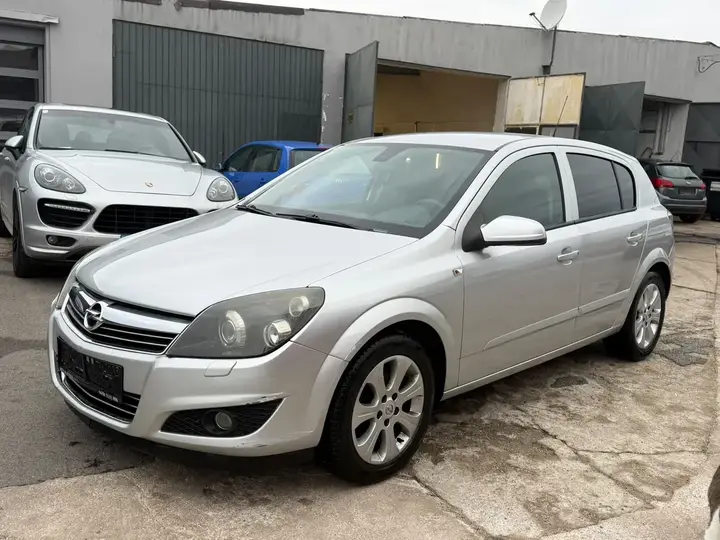 Opel Astra 2008 photo 3