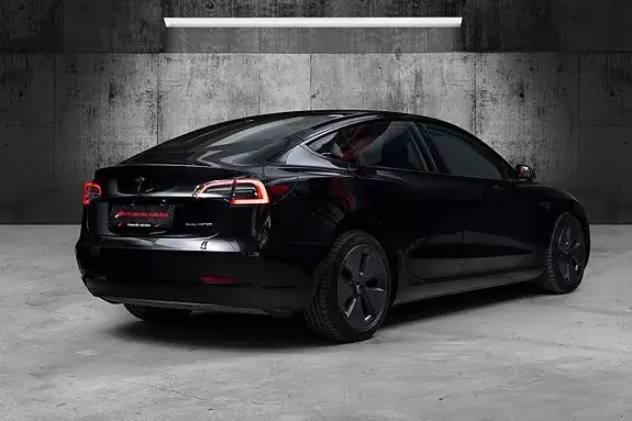 Tesla Model 3 2022 photo 5