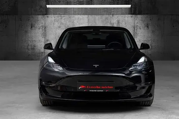 Tesla Model 3 2022 photo 3