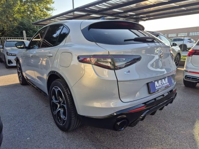 Alfa Romeo Stelvio 2024 photo 5