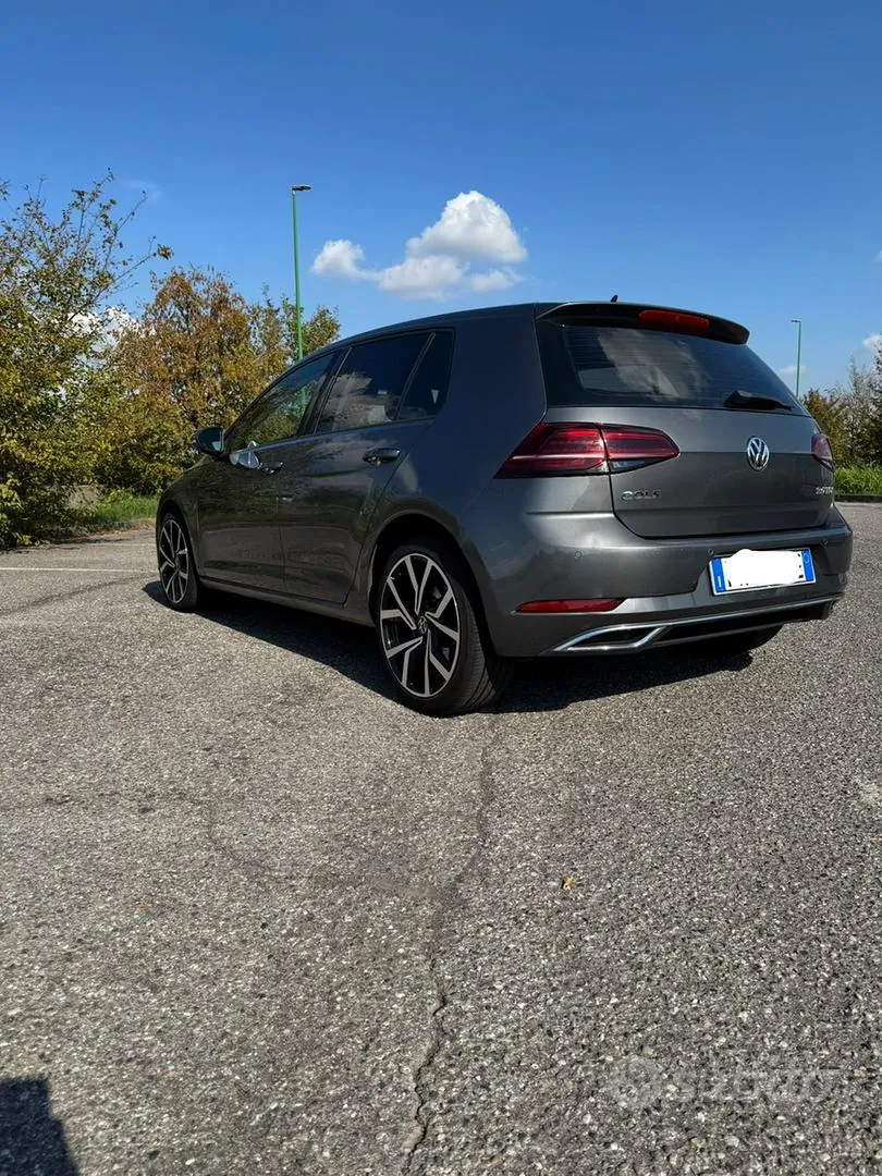 Volkswagen Golf 2018 photo 2